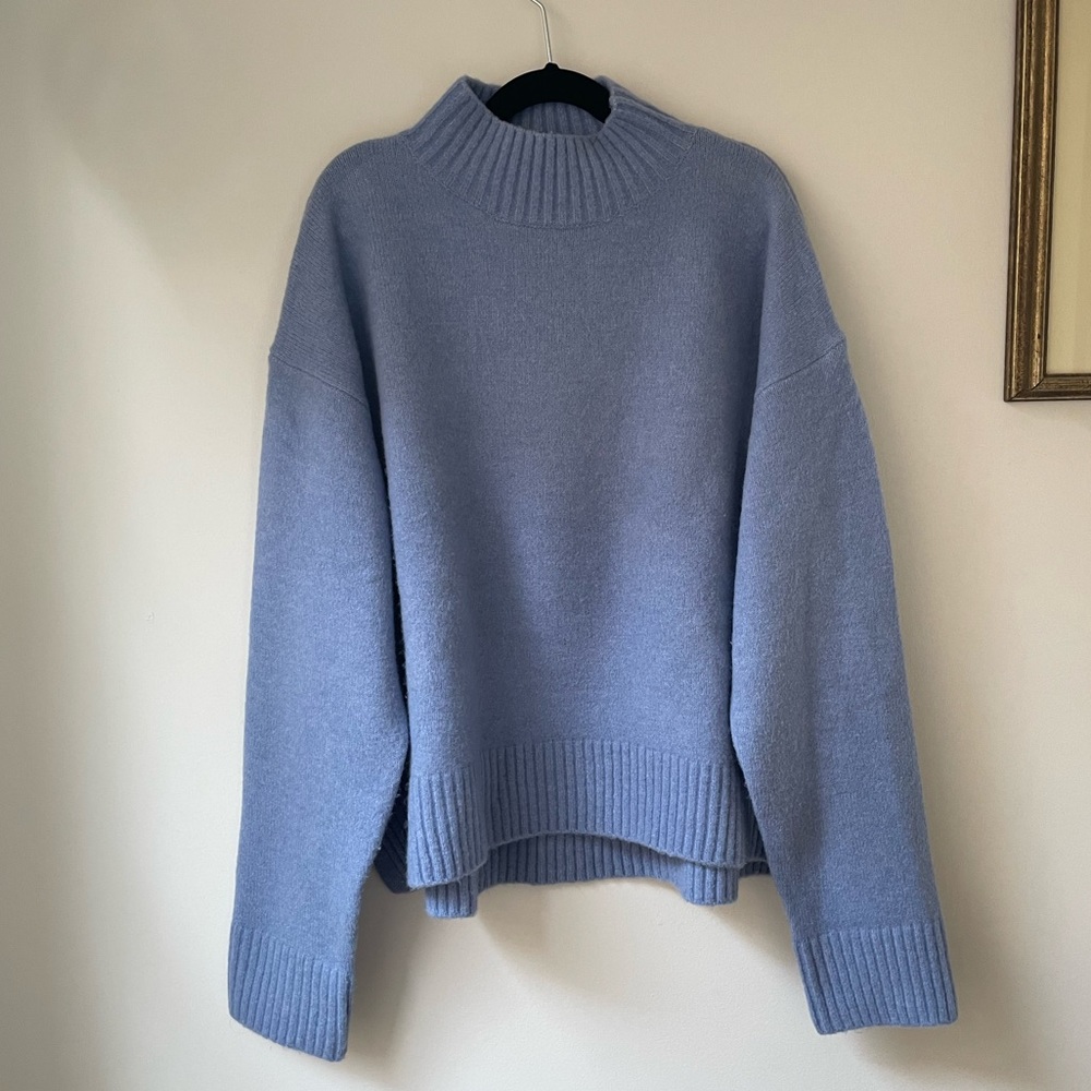 Uniqlo Souffle Yarn Sweater